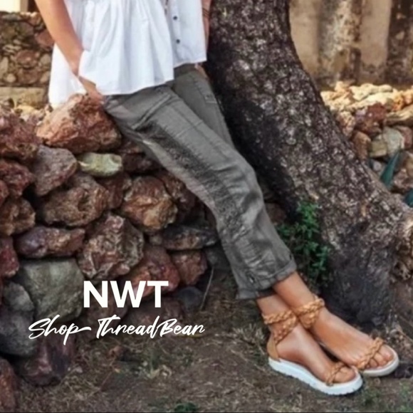 Anthropologie Pants - Linen Hei Hei {Anthro} Gray Embroidered NWT Low Rise Cargo Pant | 4 · Small · 25